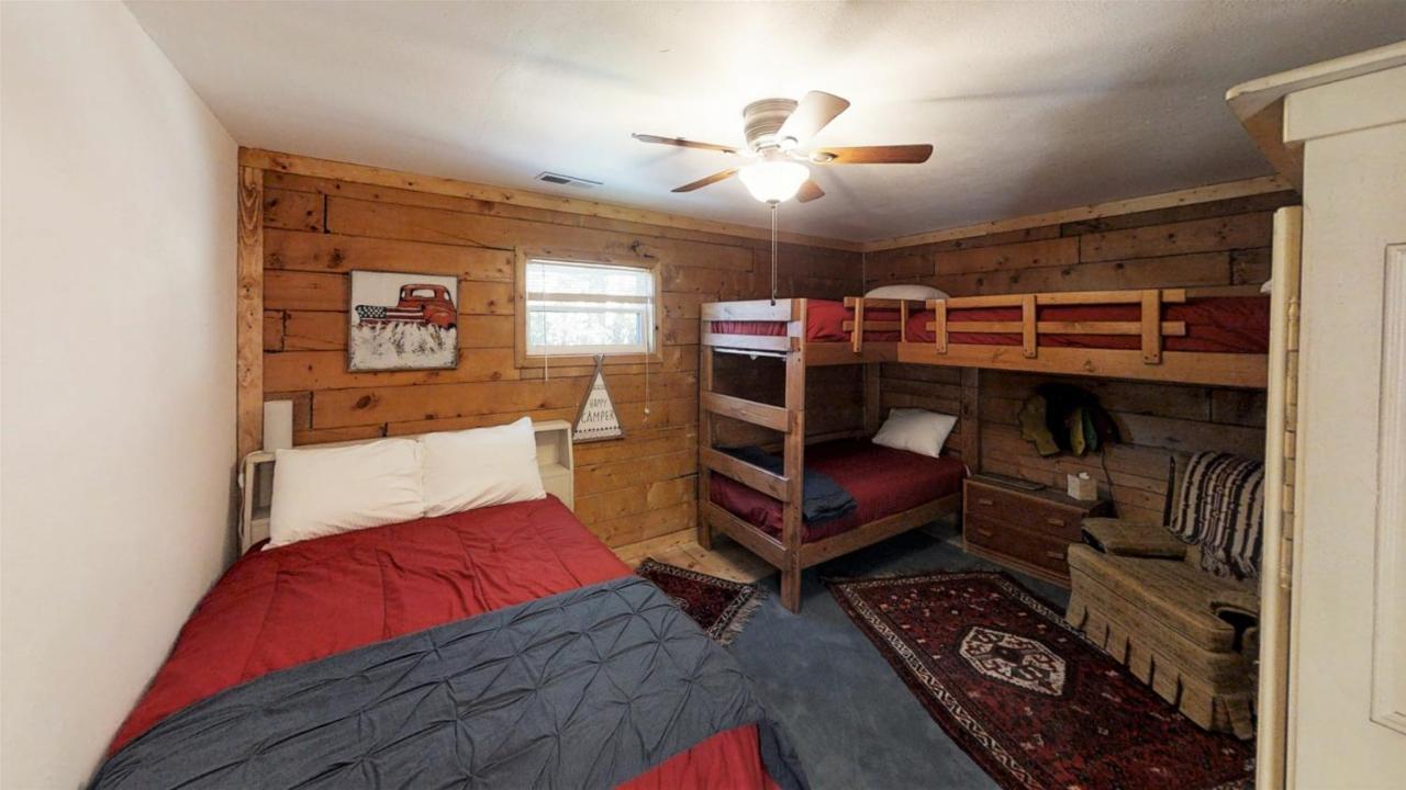 Bearfoot Bungalow Red River Dış mekan fotoğraf