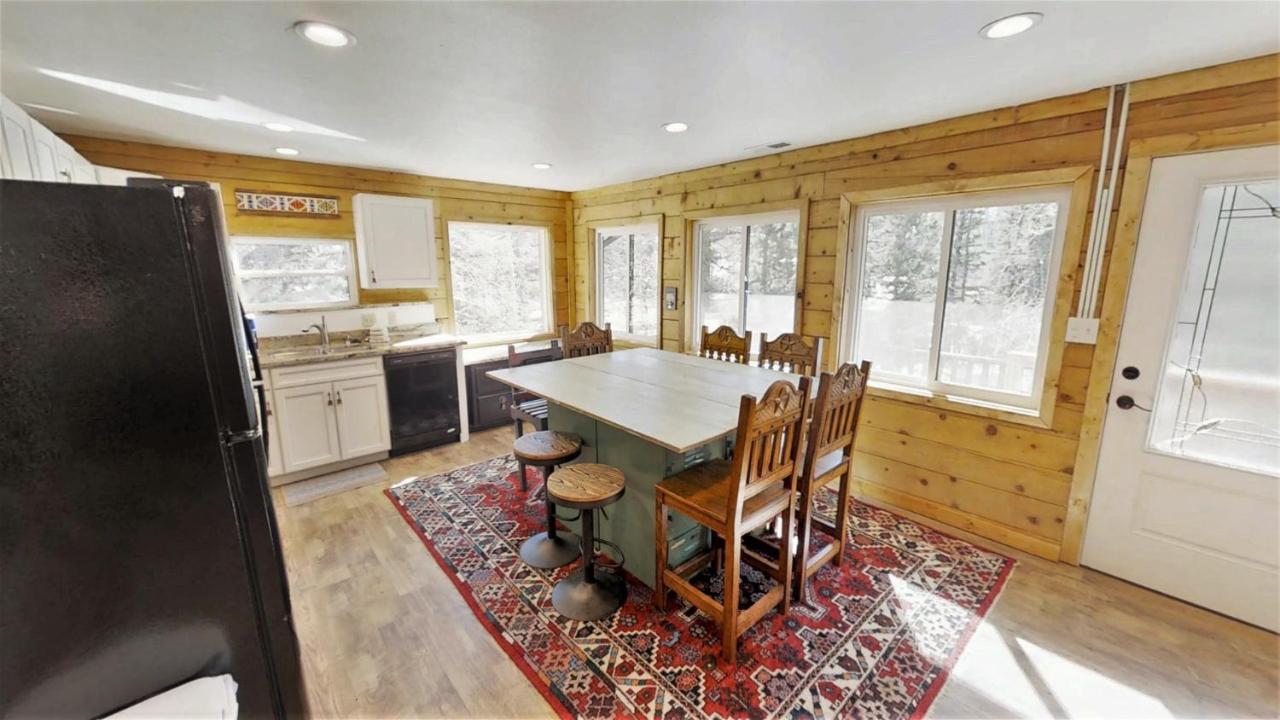 Bearfoot Bungalow Red River Dış mekan fotoğraf